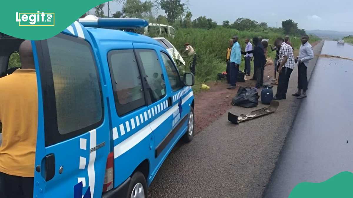 JUST IN: 16 Dead, 17 Injured as Trailer Rams Into Vehicles in Ibadan