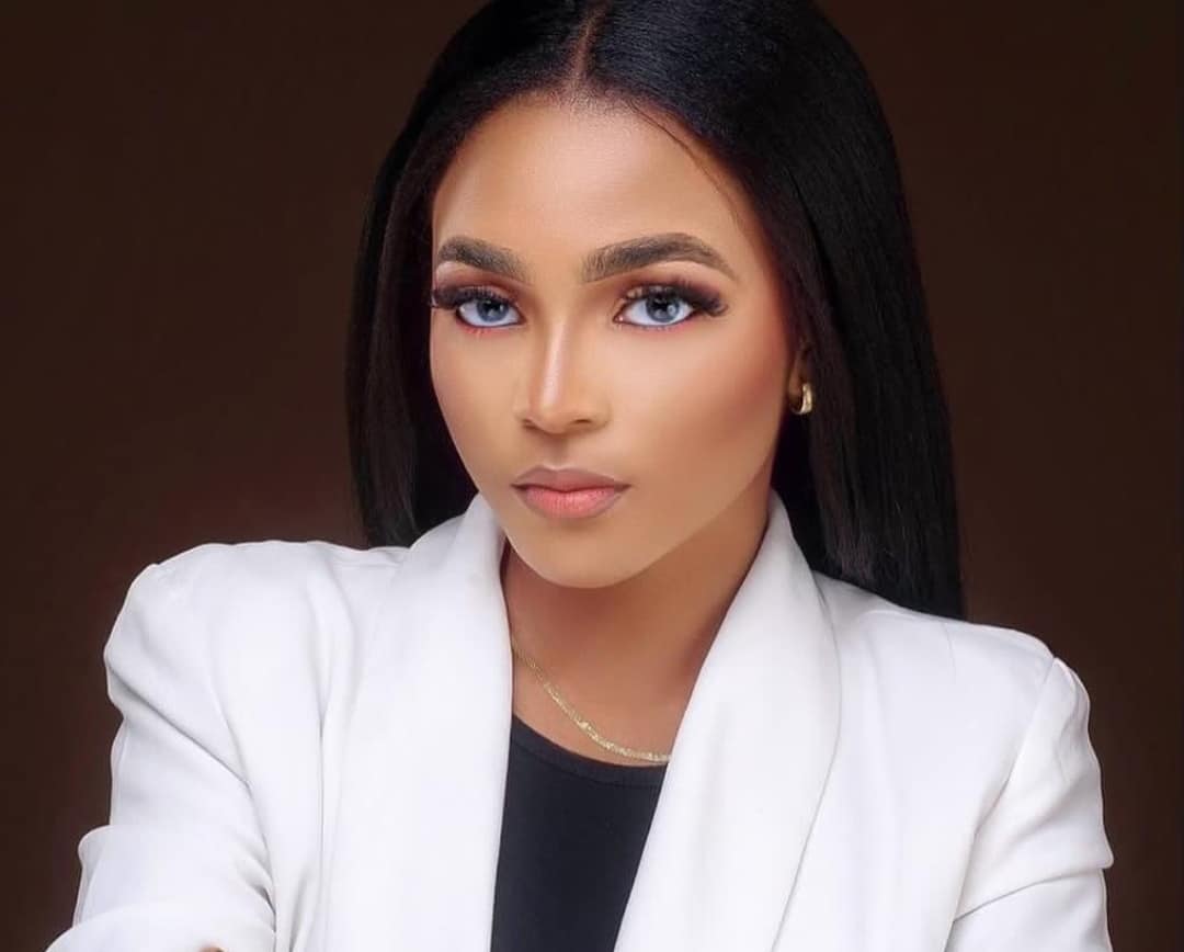 BBNaija: "Only holding beauty" – Viewer criticizes married housemate Kassia for being extremely boring