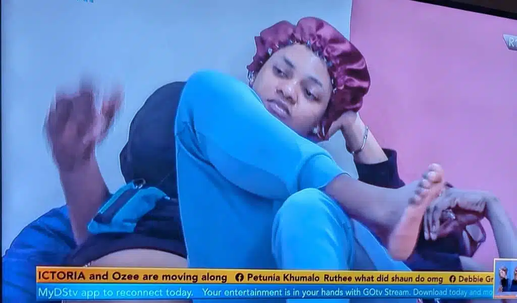 BBNaija S9: Mixed reactions as Ozee cooks noodles for Victoria