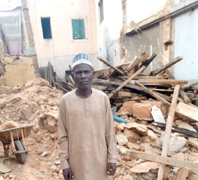 Civil Servant Loses Wife To Building Collapse In Kano