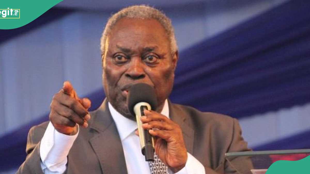 "He has his cap on”: Pastor Kumuyi Explains Why He Allowed Muslim Clerics to Use Pulpit