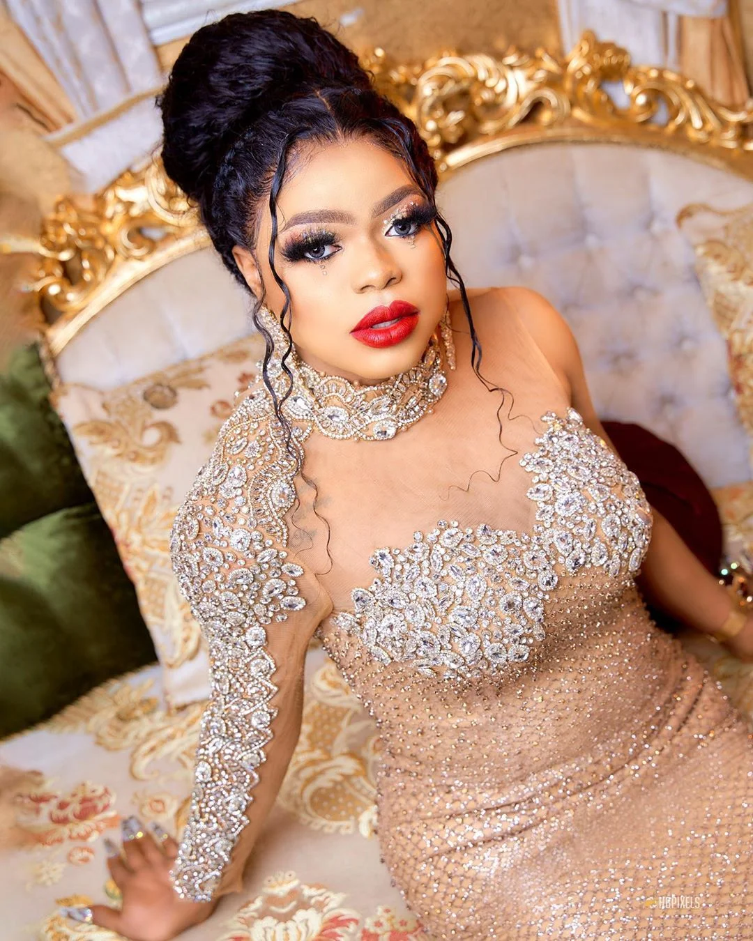 I will still spray money, I’m not ex-convict – Bobrisky