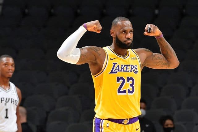 NBA: LeBron Sets Boundaries With Son Bronny At Lakers – “No ‘Dad’ On The Court!”