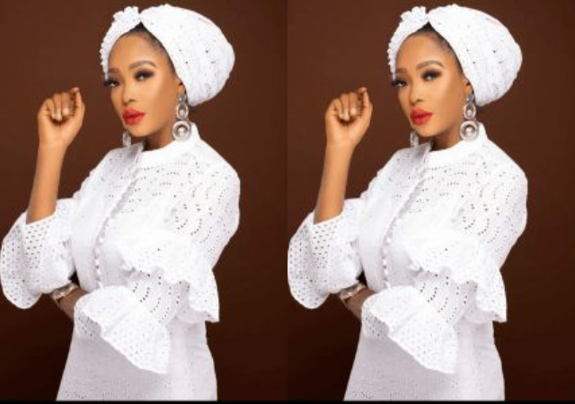 Yoruba actress, Aolat Ayonimofe fell victim of traffic robbery in Lagos