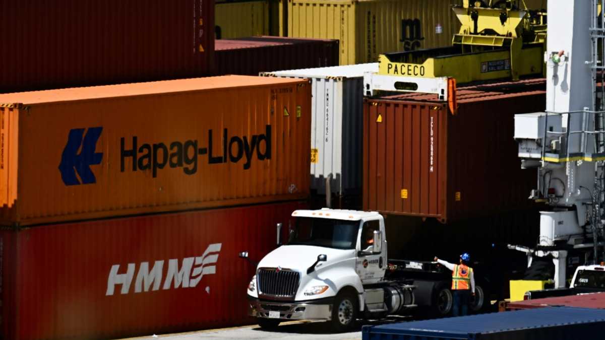 US trade deficit widest in two years on imports surge