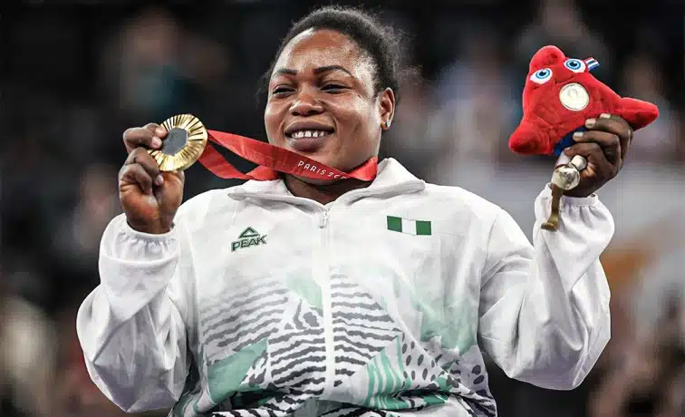 Onyinyechi Mark sets World Record, wins Nigeria’s first gold medal