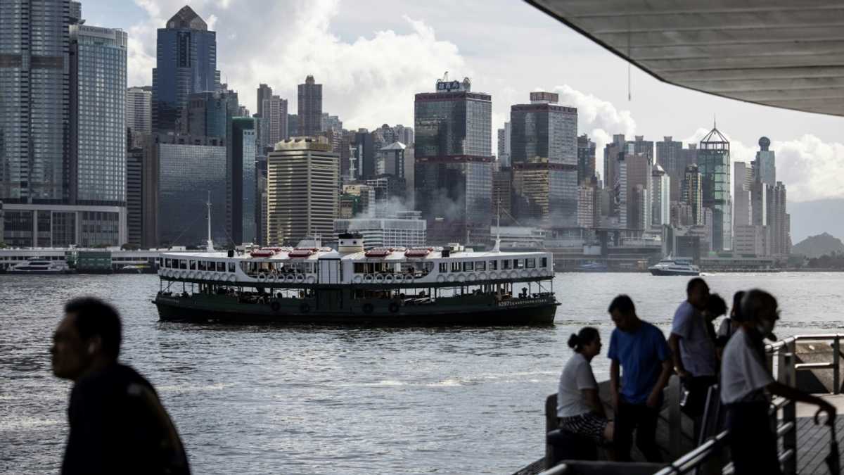 US warns of growing risks of business in Hong Kong