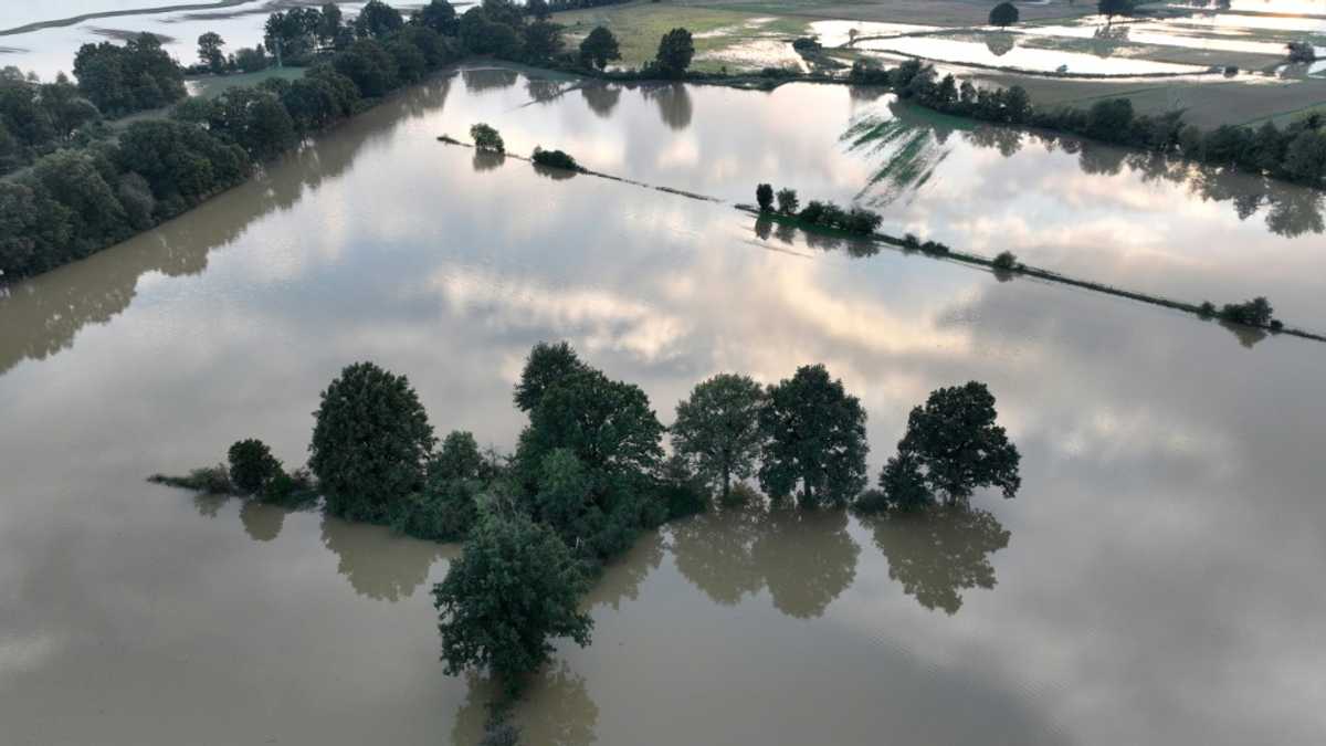 EU chief announces $11 bn for nations hit by 'heartbreaking' floods