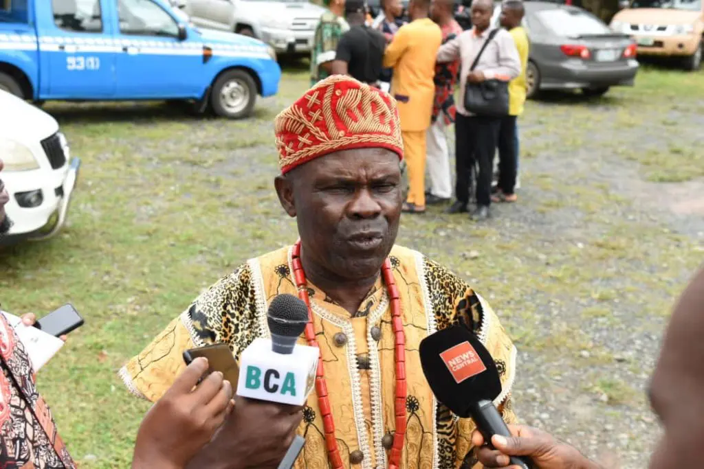 Abia monarch, ex-lawmaker warn South-East against shunning FG’s intervention programs