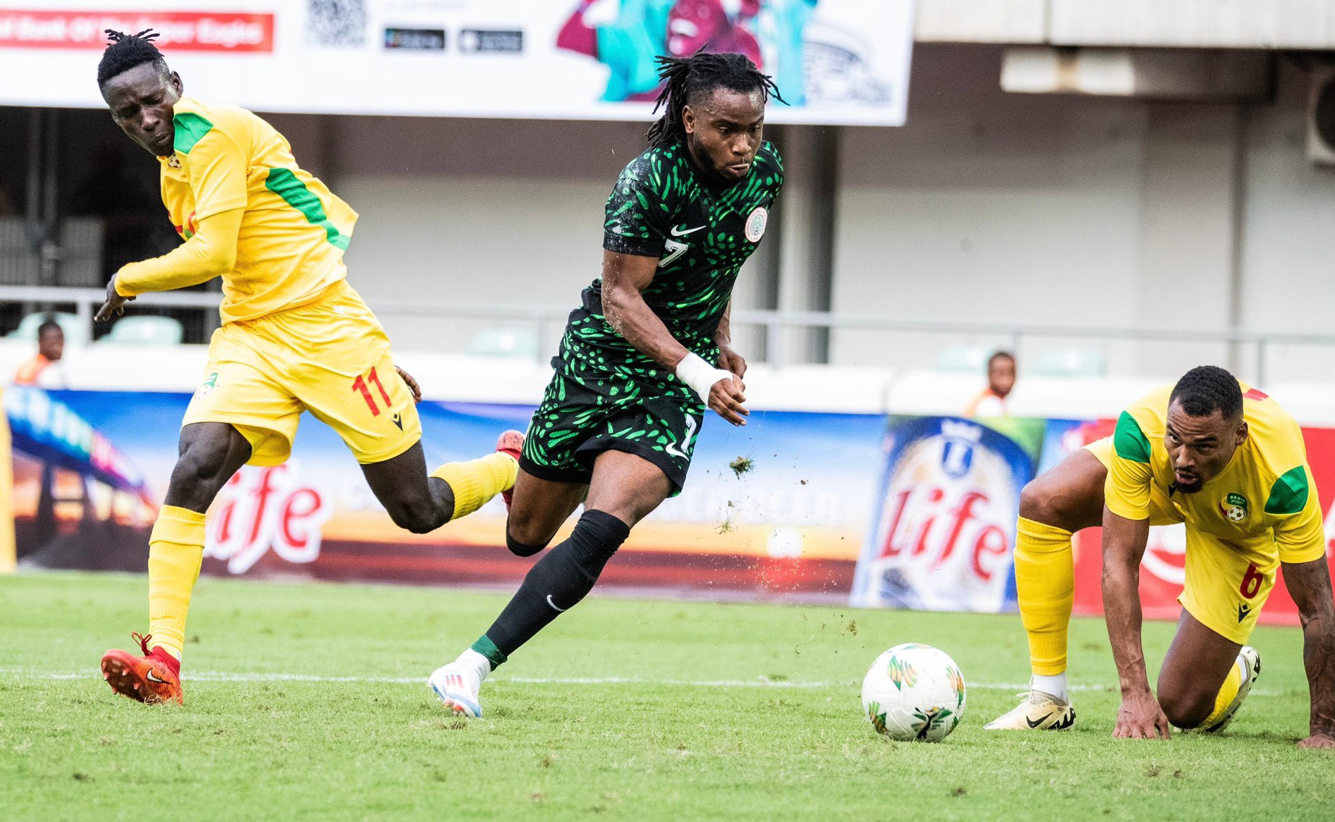 2025 AFCONQ: Atalanta Celebrate Lookman’s Brace Against Benin Republic