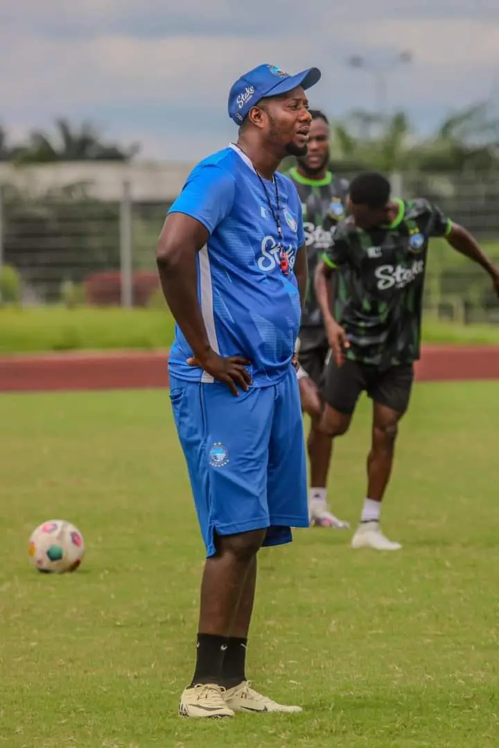 CAF Confederation Cup: Enyimba midfielder Akanni declares war on Etoile Filante