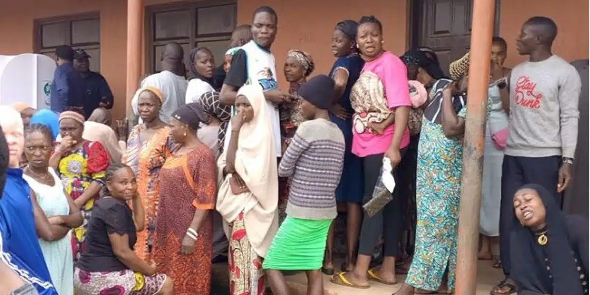 #EdoDecides2024: INEC extends voting time at PUs where voting started late