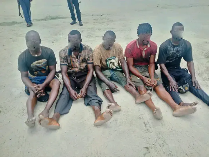 Nigerian Navy arrests five suspected crude oil thieves