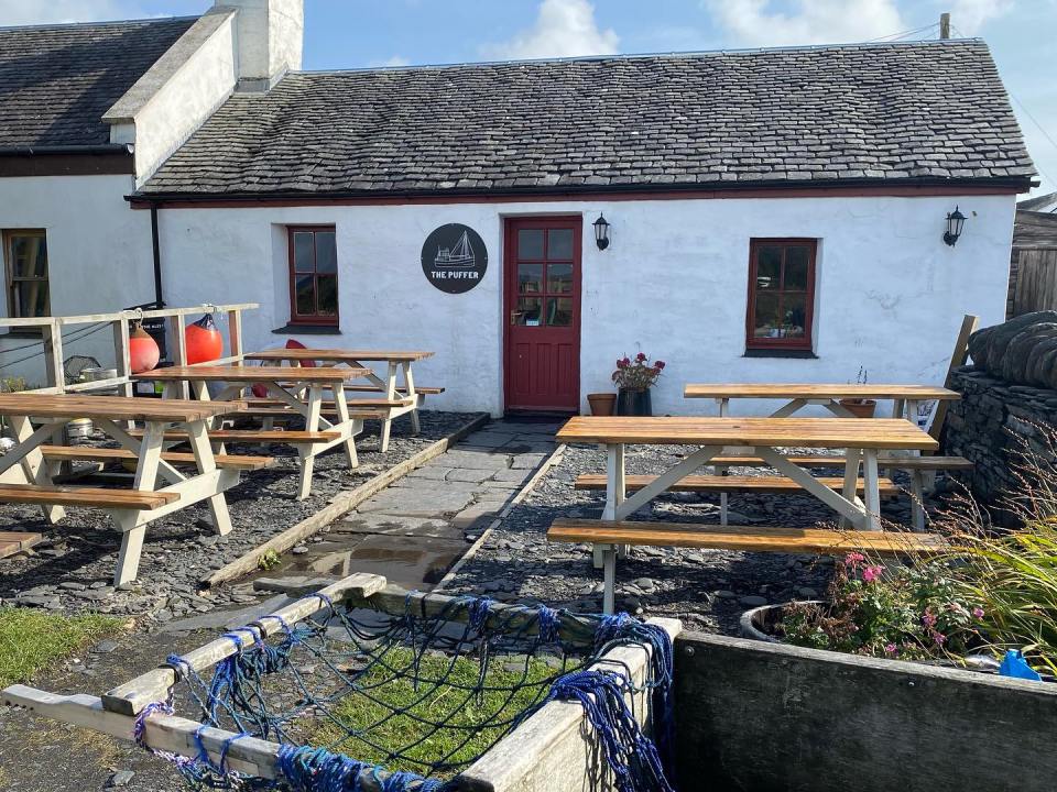 The Puffer Bar on Easdale sees visitors from all over the world