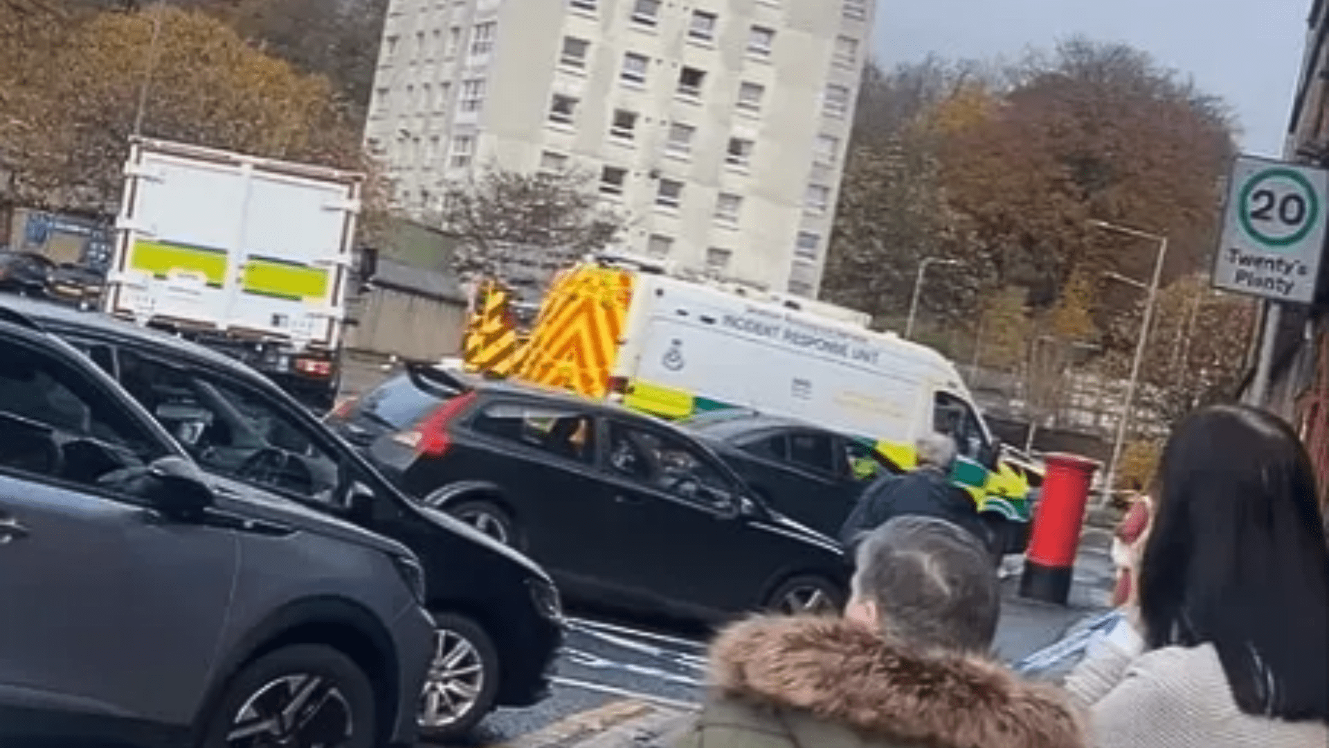 Man, 26, arrested after bomb squad called in & residents evacuated from Scots street