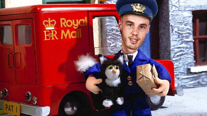 Chelsea star Cole Palmer arrives at training in Royal Mail van after getting lift from local postie