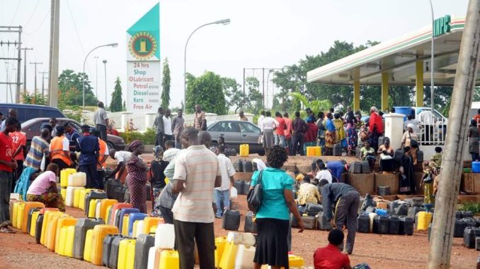 BREAKING: More Hardship for Nigerians As NNPC Increases Petrol Price To N1K Per Litre