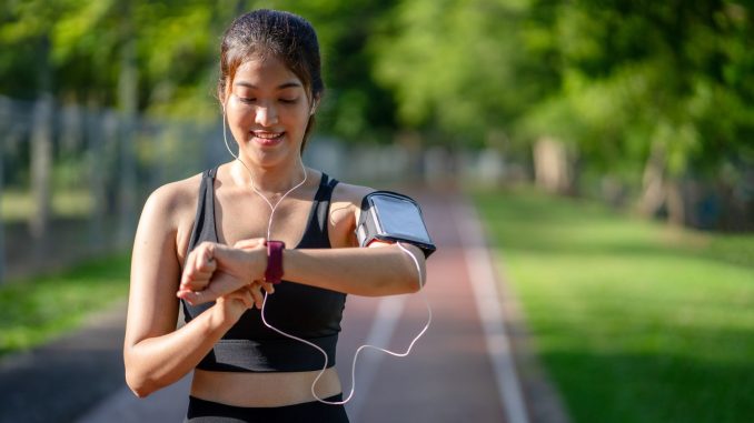 How to Use the Heart Rate Zone Method to Maximize Your Workouts