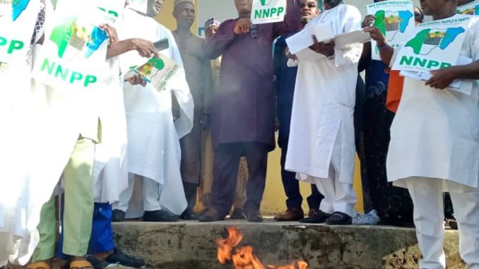 NNPP Chieftains Disown Kwankwaso Movement, Set Kwankwasiya Red Caps On Fire