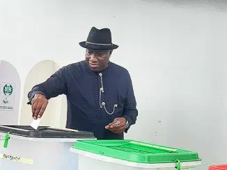 #BayelsaDecides: Ex-President, Goodluck Jonathan Votes [Photo]