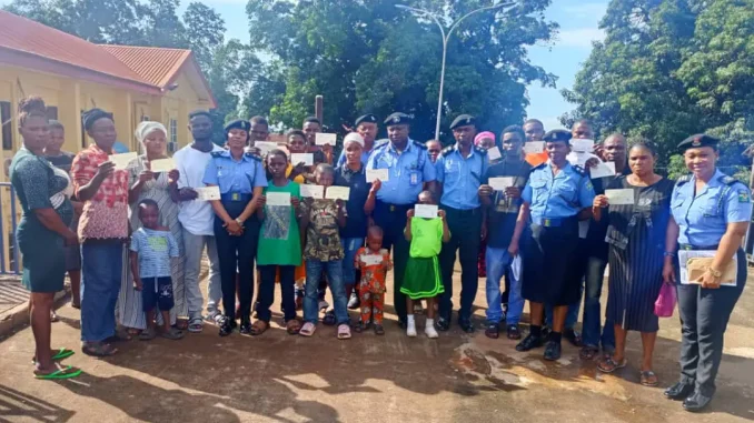 Police in Ebonyi presents cheques to families of deceased, wounded officers