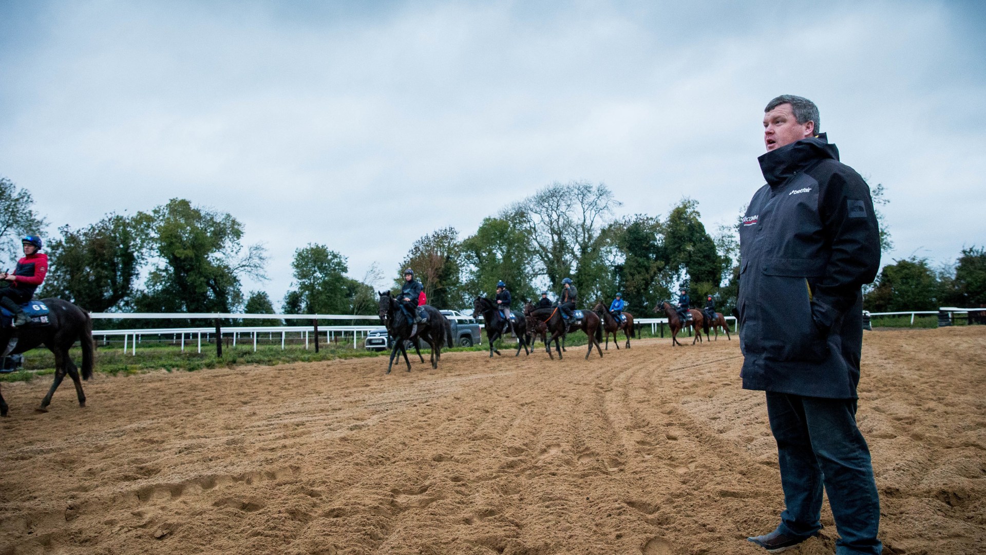 Gordon Elliot hints at Champion Hurdle tilt after superstar mare bolts up - but punters say she'll get 'hammered'