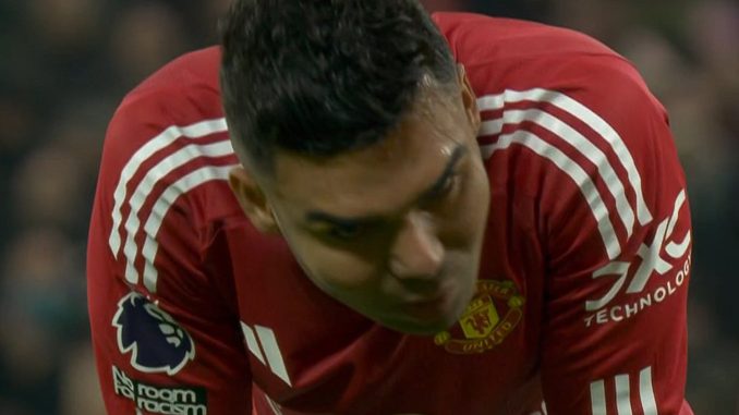 Eagle-eyed fans spot Casemiro screaming at Alejandro Garnacho after 'pathetic' moment late in Man Utd's draw vs Chelsea