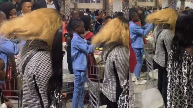 "Wigi na Wigi" – Woman’s Unique Wig Choice Disrúpts Congregation During Church Service (WATCH))