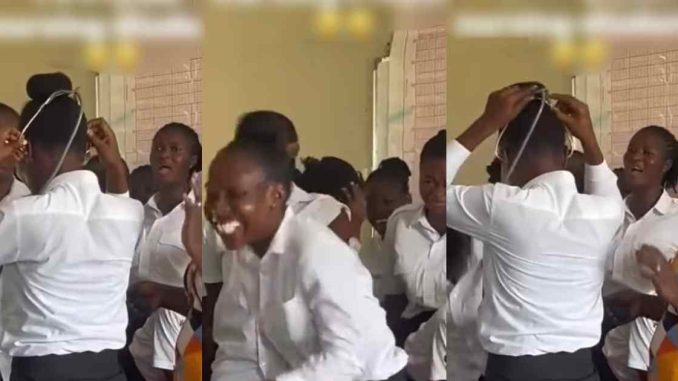 First-year nursing student wears a stethoscope as a necklace, sparks laughter during a training session (VIDEO)