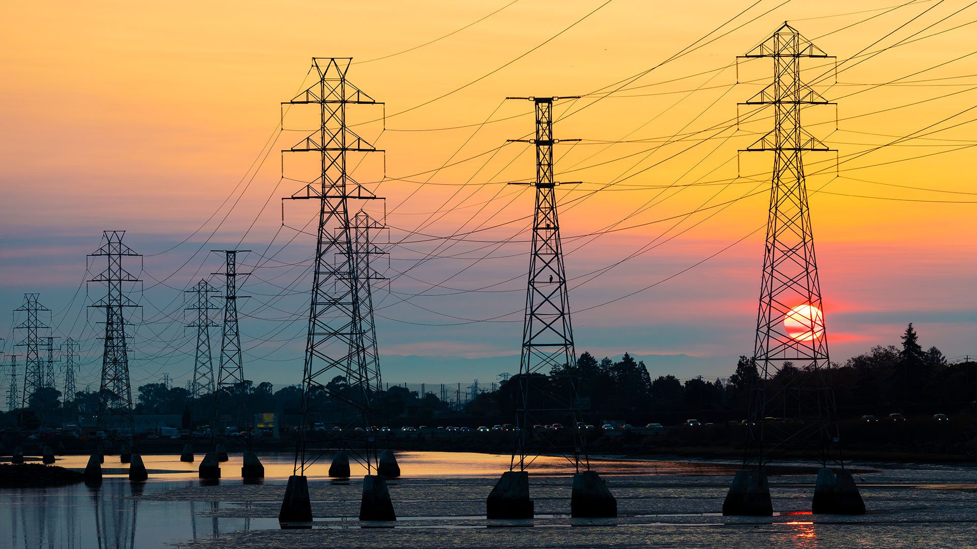 Americans to be plunged into darkness on election night as power shutoffs affecting 7k polling locations hit US city