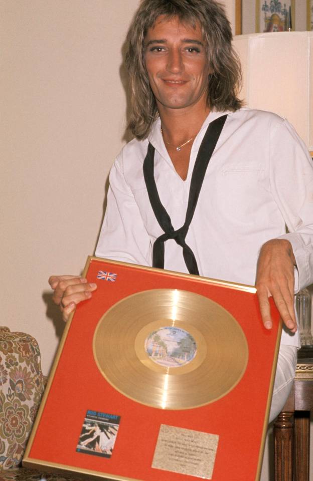 Sir Rod, 79, arranged for a framed disc to be given to Jardine