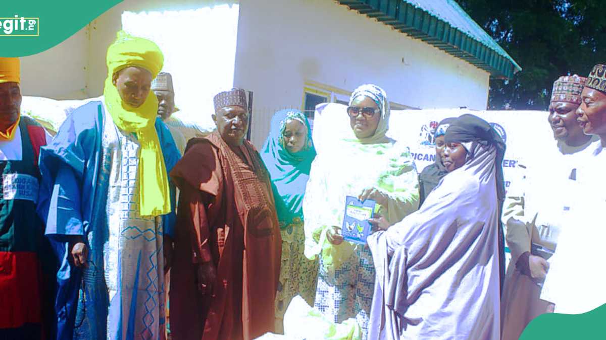 Food Insecurity in Nigeria: Foundation Distributes Poultry Farming Resources to Women in Zamfara