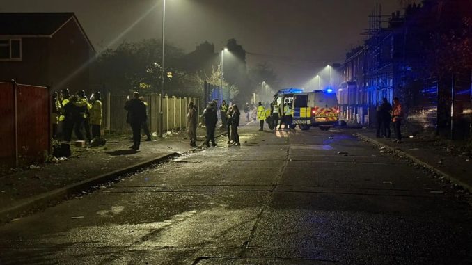 Bonfire Night ‘warzone’ as car engulfed in flames, fireworks hurled at cops & yobs erect BARRICADE in UK city – The Scottish Sun