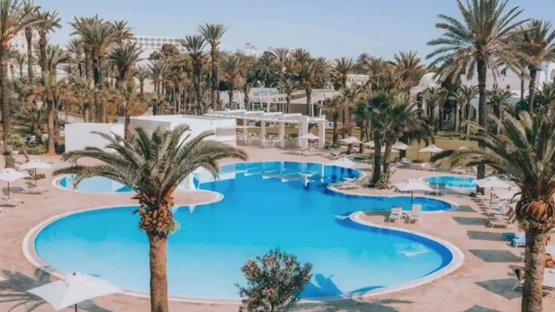 EasyJet holidays' affordable family resorts have on-site waterparks, kids' clubs and free beach shuttles