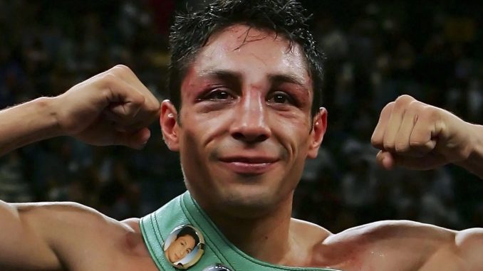 Three-time boxing world champion Israel Vazquez fighting for his life after heartbreaking cancer diagnosis