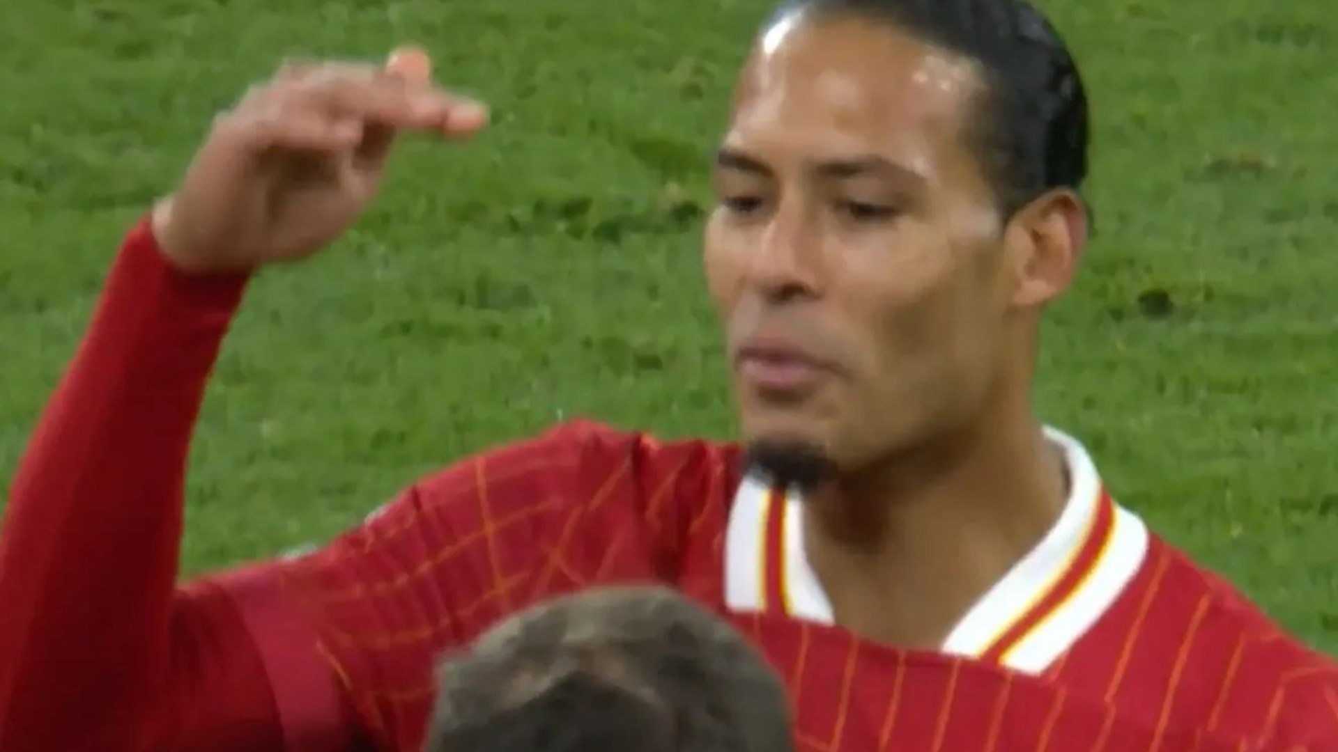 Virgil van Dijk caught trolling Aston Villa rival Pau Torres with 3-word jibe after commentator lipreads Liverpool star