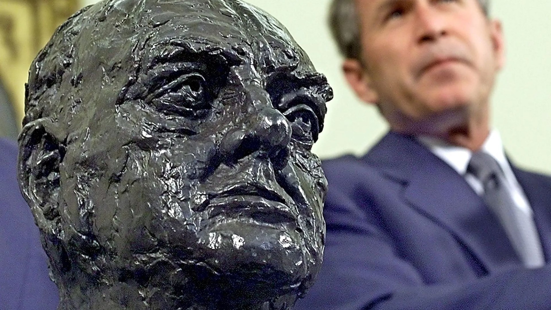 Donald Trump will return bronze bust of Winston Churchill to the White House after it was removed by Joe Biden