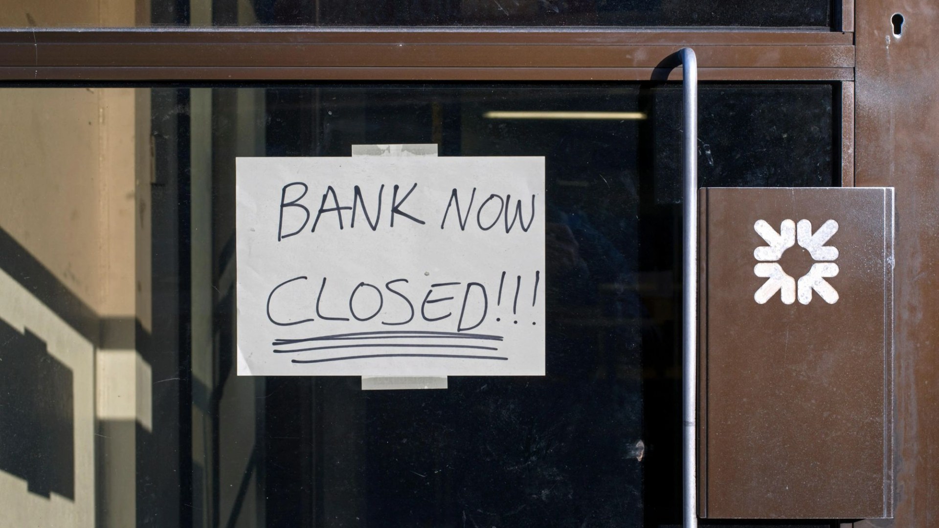 Major high street bank confirms Scots location will close in days