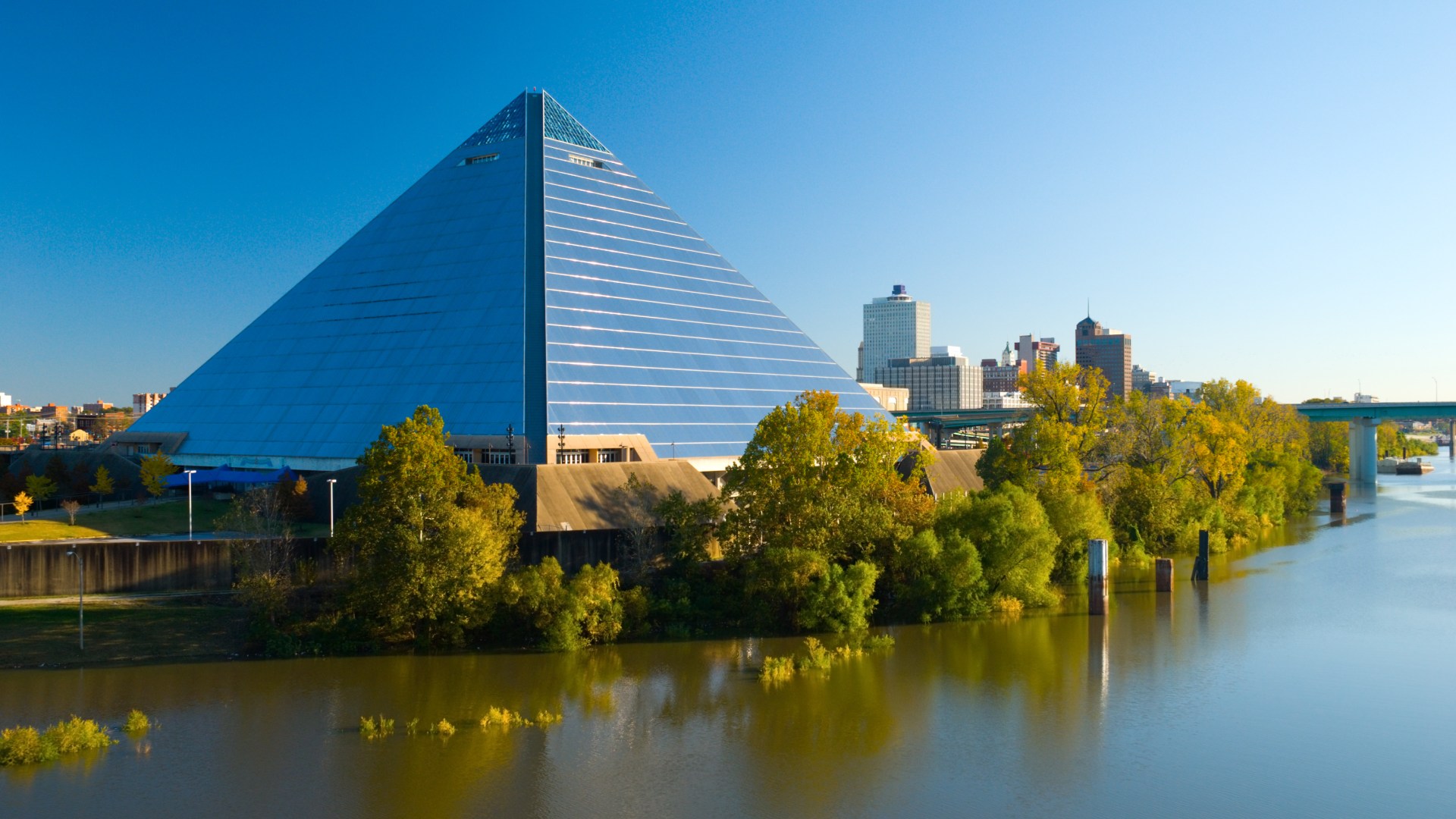 Bizarre 300ft ‘Egyptian’ pyramid topped by crystal skull loomed abandoned over US city before getting surprising new use