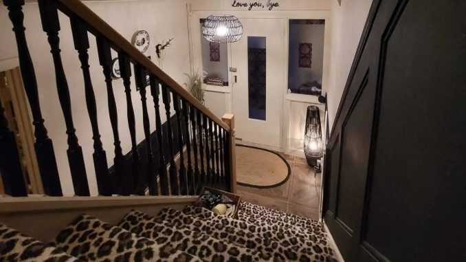 I gave my dated hallway & stairs a makeover with freebies & sale buys from Argos - a £2.50 Asda buy made it look perfect