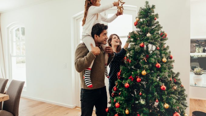 How to save £1,095 to cover the cost of Christmas in just 30 days or less