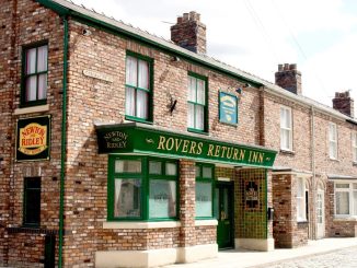 Coronation Street legend dies off-screen with their family left devastated