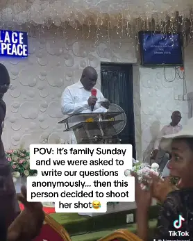 Moment lady reports 'a brother' in church for ignoring all her 'green lights'