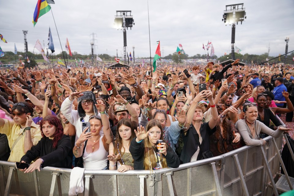 Punters blasted the queue scams after struggling to get tickets