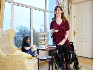 World’s tallest woman at 7ft towers over world’s SHORTEST as pair meet for tea… with more in common than you’d think – The Scottish Sun