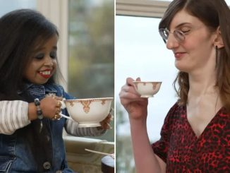 Incredible moment world's shortest woman meets the world's tallest - and discover they have lots in common