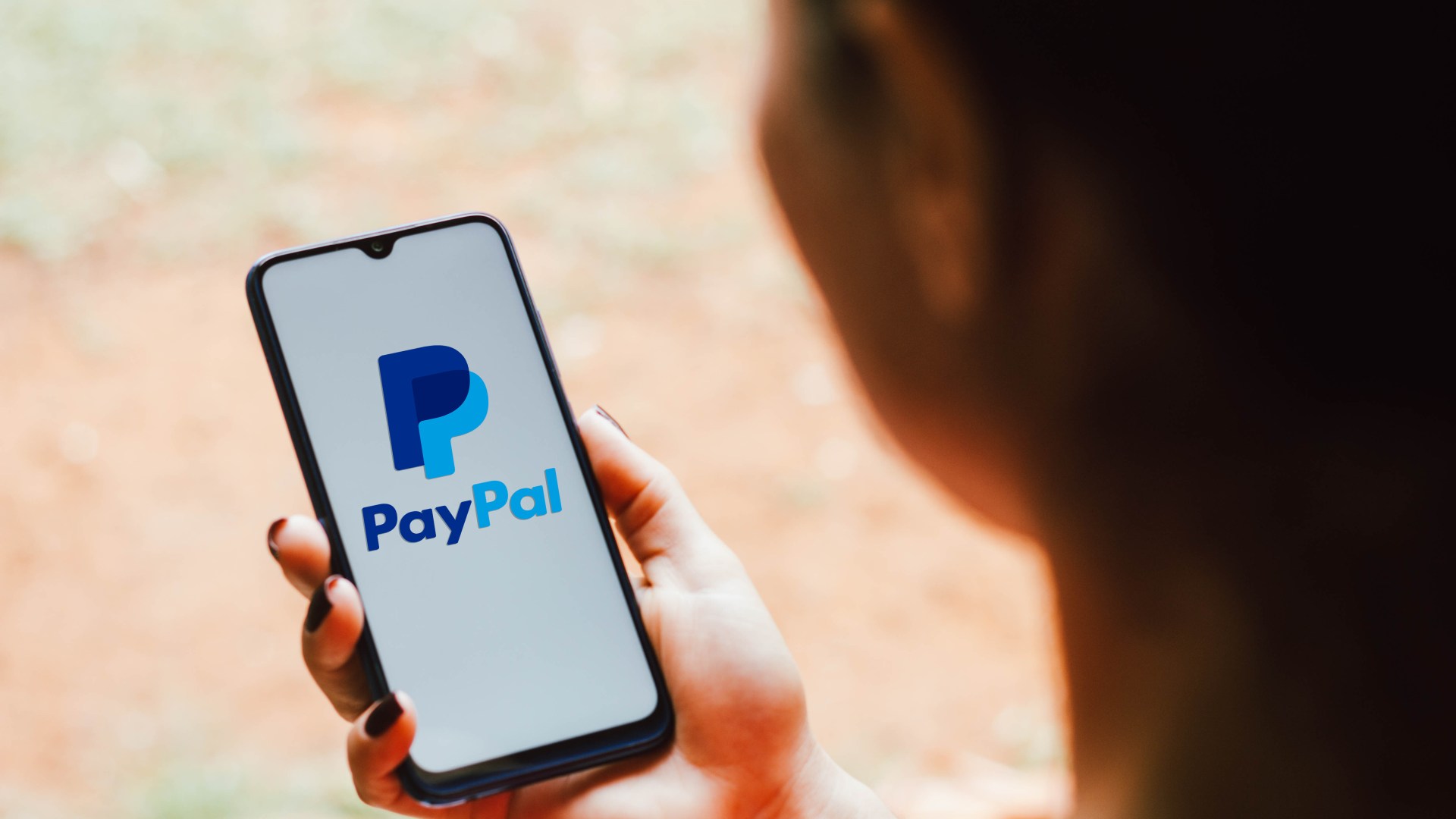 Paypal down as thousands of customers can't log into accounts