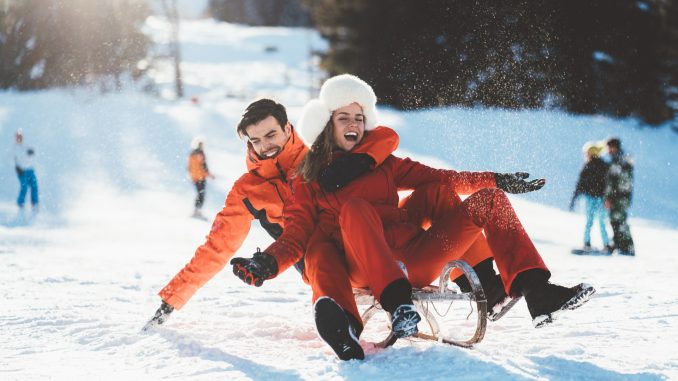 Dating expert issues warning over new 'sledging' trend that could ruin your love life this winter - & it's super 'toxic'