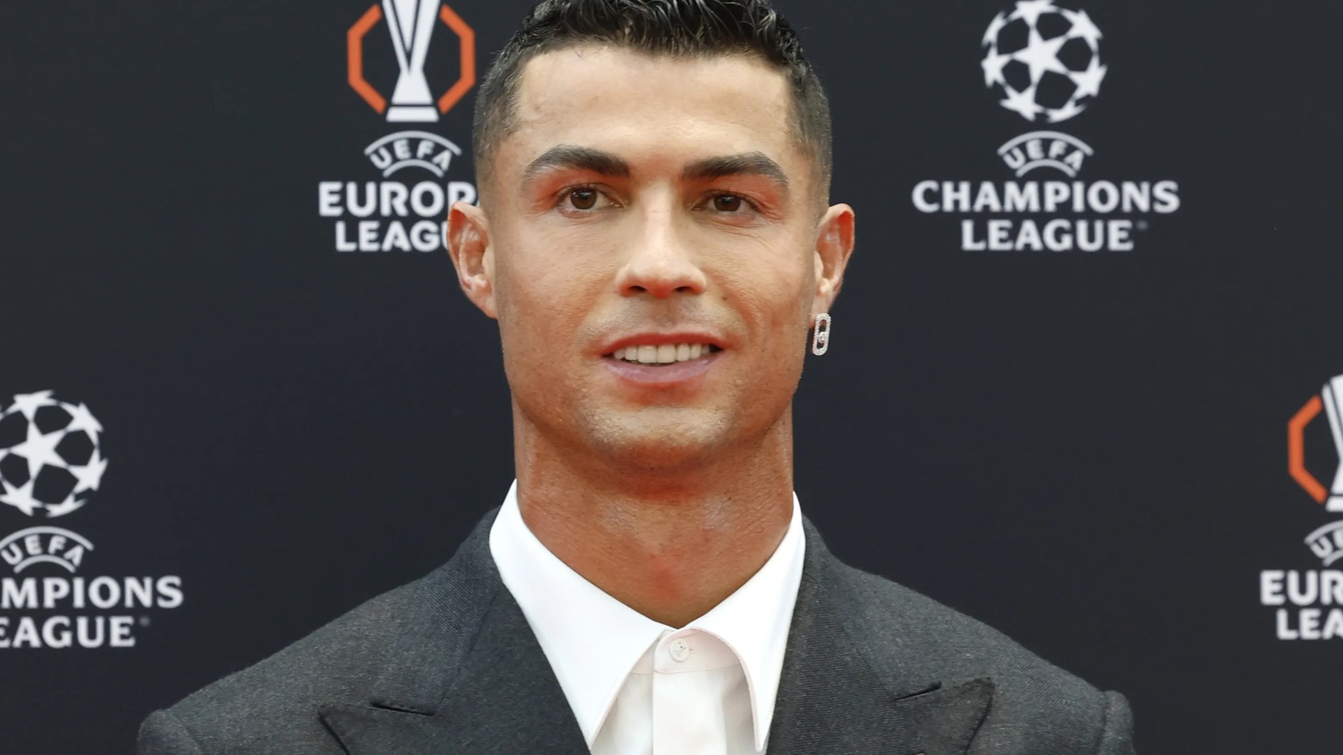 Skin doctor sues Ronaldo over ace's £40k 'unpaid' bill