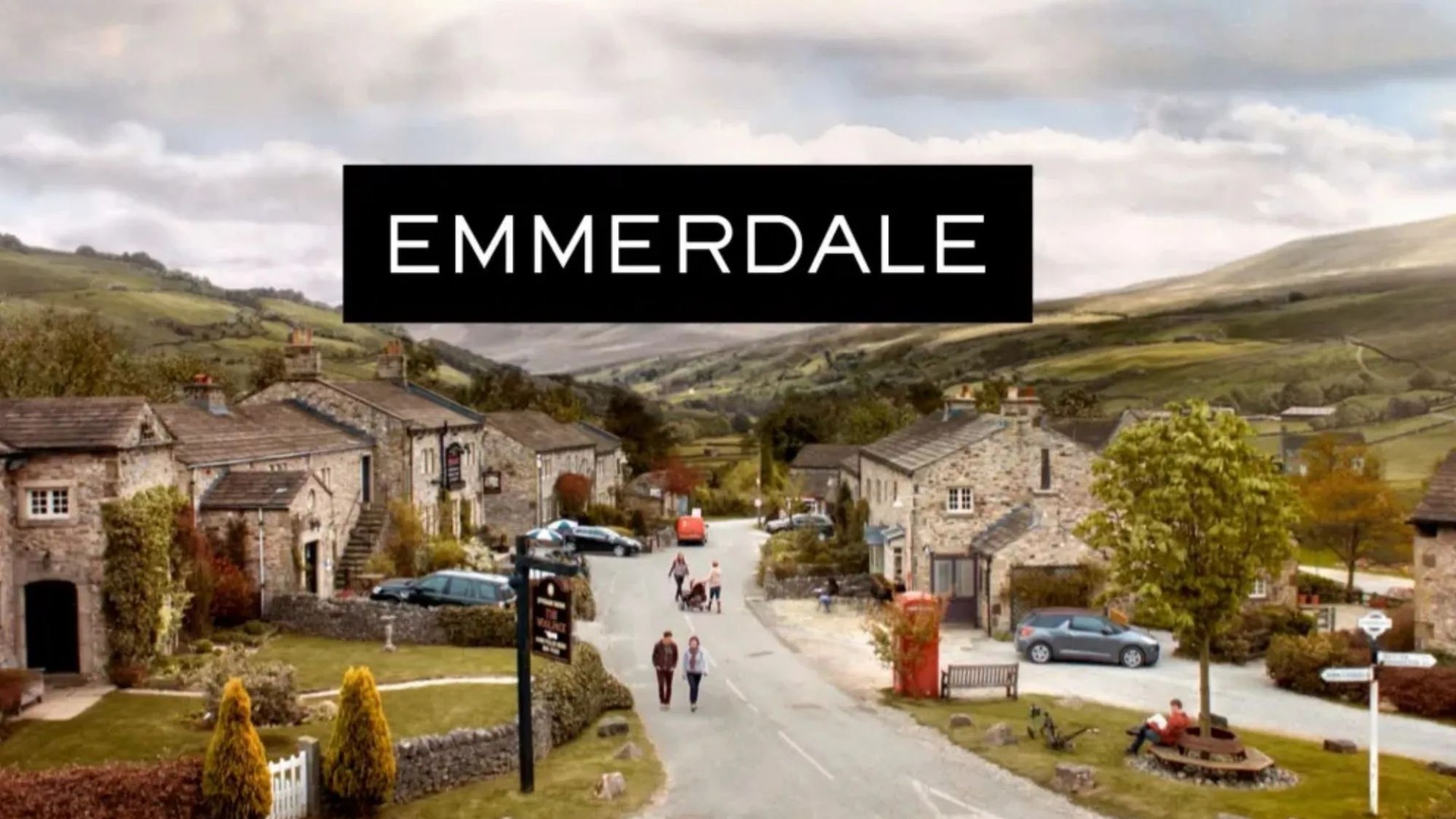 Emmerdale viewers demand fan-favourite couple reunite after fans go wild for Corrie rivals